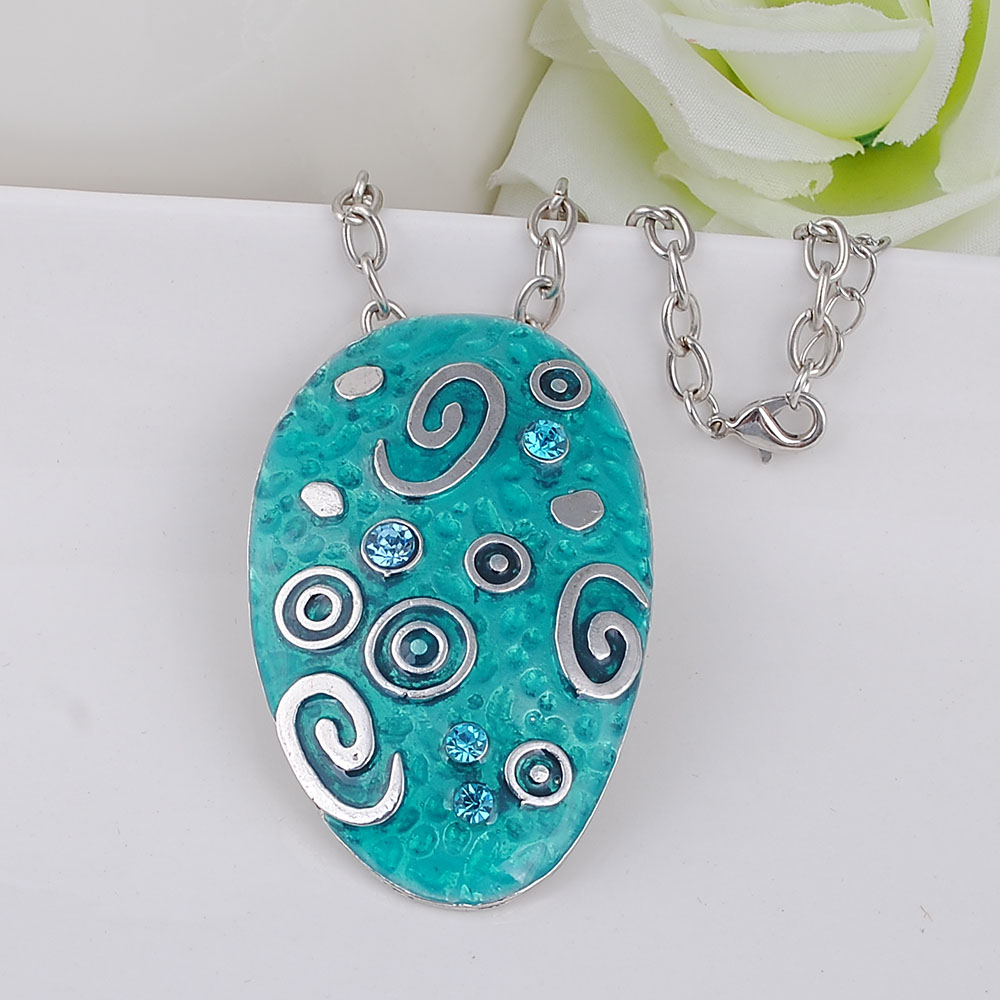 Vintage Fashion Ideas - Collana con Ciondolo in Lega di