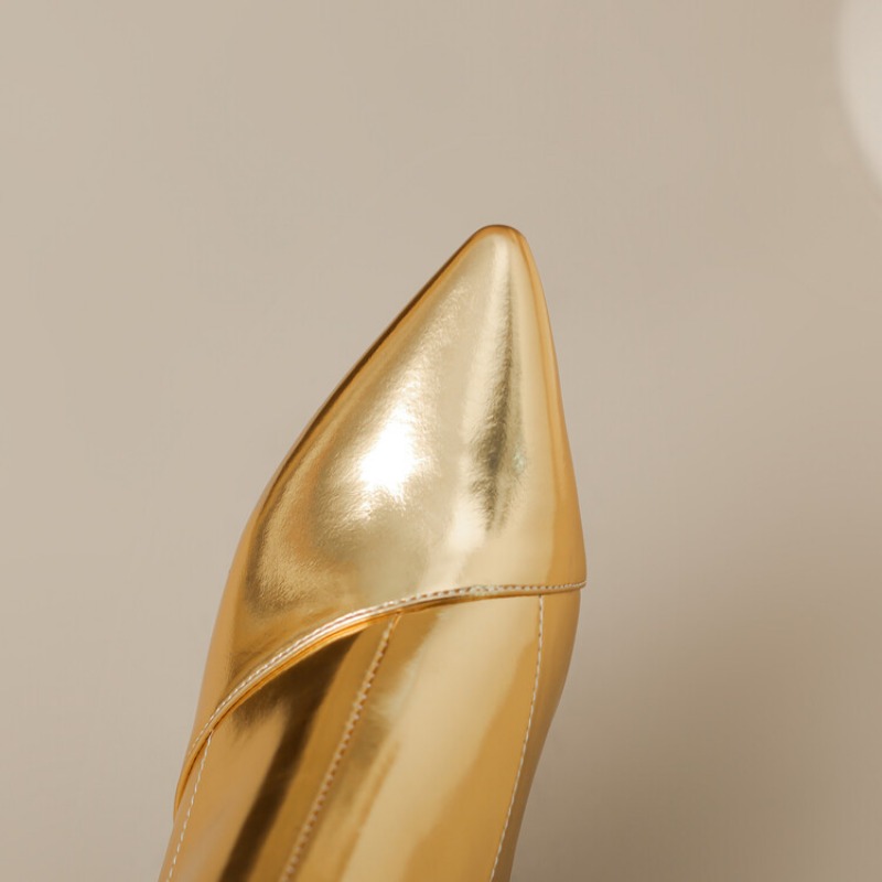 Vintage And Modern Fashion - Nuovi Stivaletti 2026 con Tacco Sottile