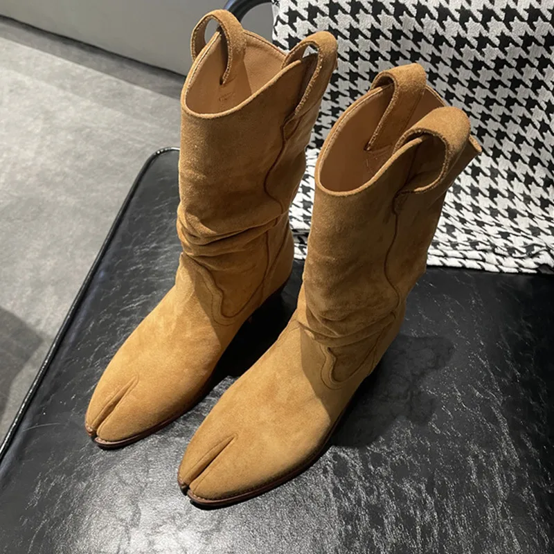 Vintage And Modern Fashion - Stivali vintage alla moda con dita