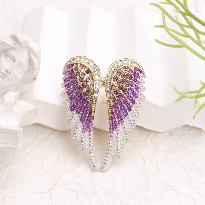 Vintage Fashion Ideas - Spilla e sciarpa con strass scintillanti