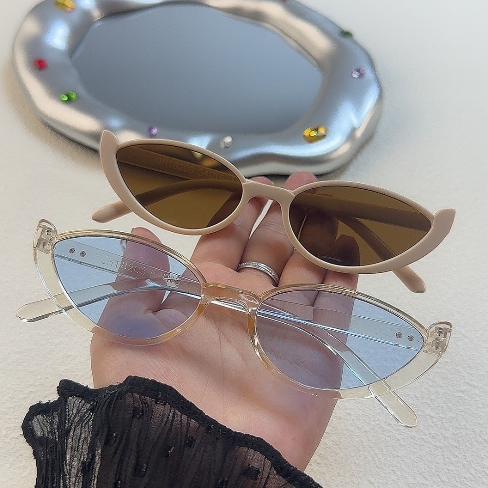 Occhiali da Sole Cat Eye Mezza - Vintage Fashion Photography recensione e prezzo