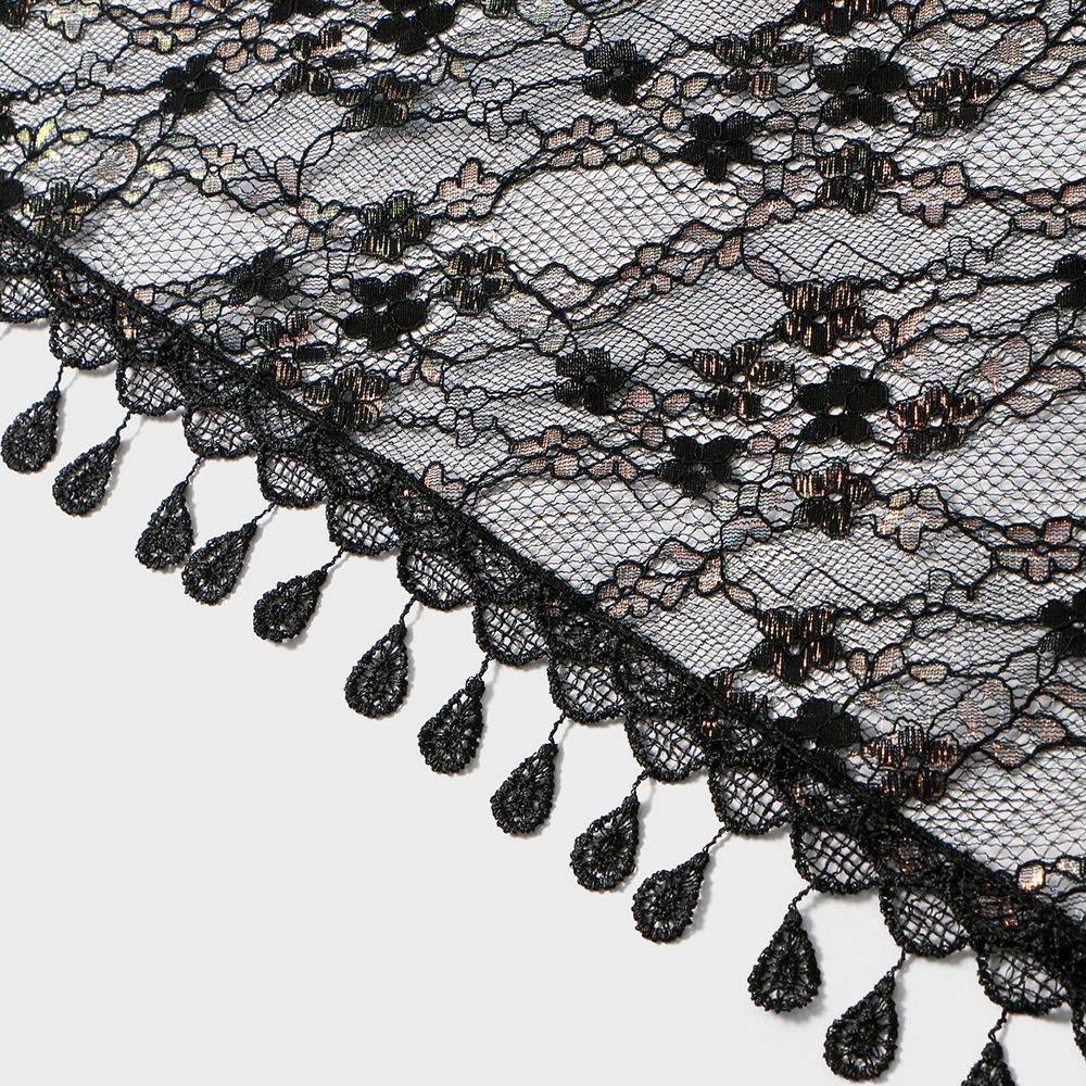 Foulard Vintage in Pizzo Flore - Vintage Fashion Photography recensione e prezzo