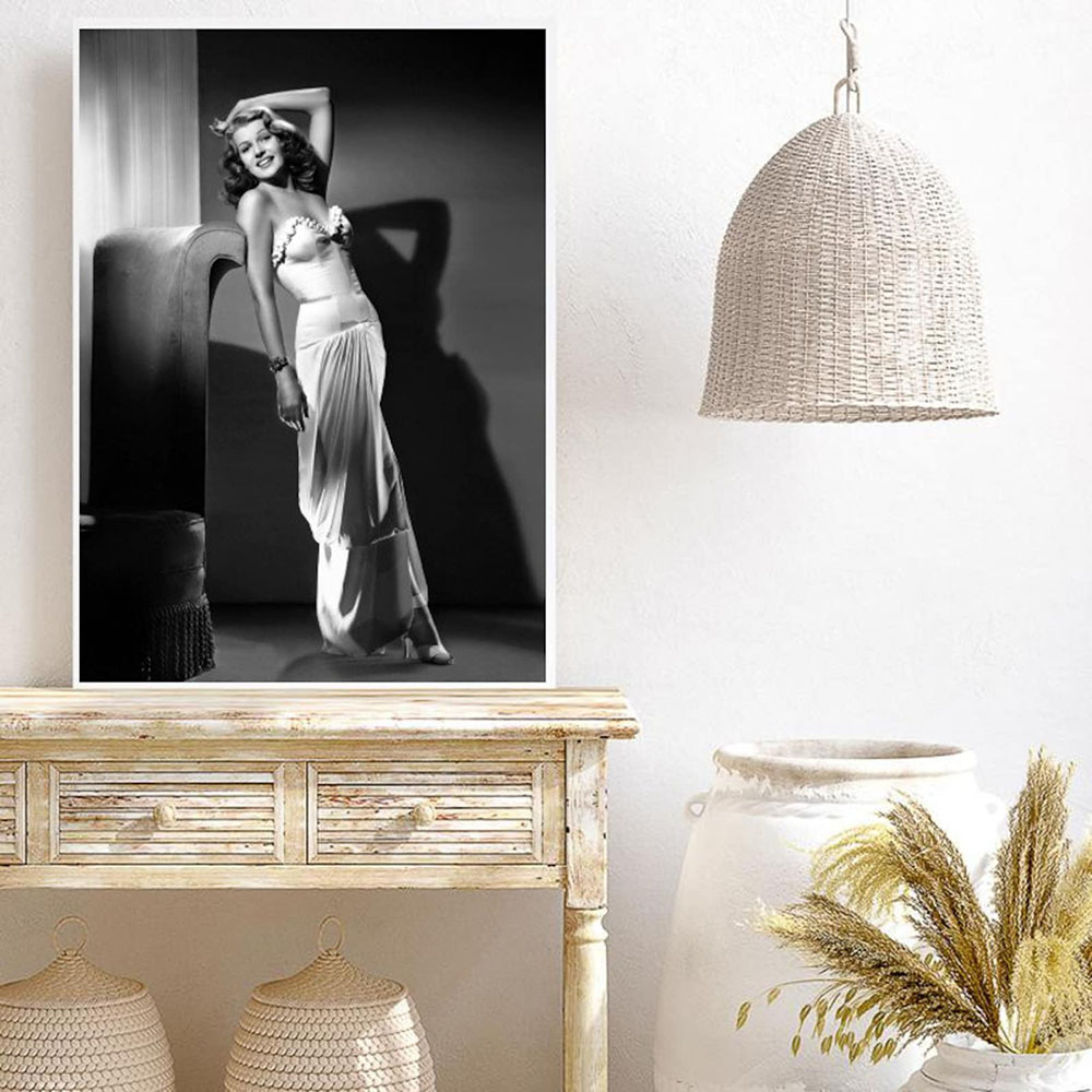 Poster di Rita Hayworth, bianc - Vintage Fashion Photography recensione e prezzo